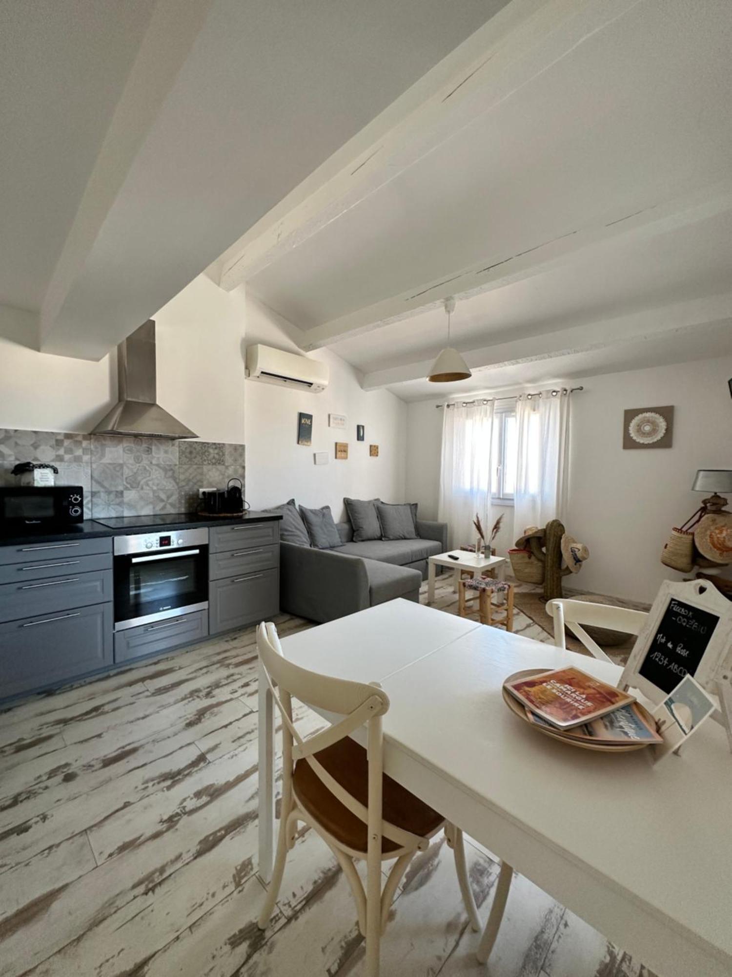 Appartement Cosy Le Boheme, A 300M Des Plages Locamargue Saintes-Maries-de-la-Mer Exterior photo